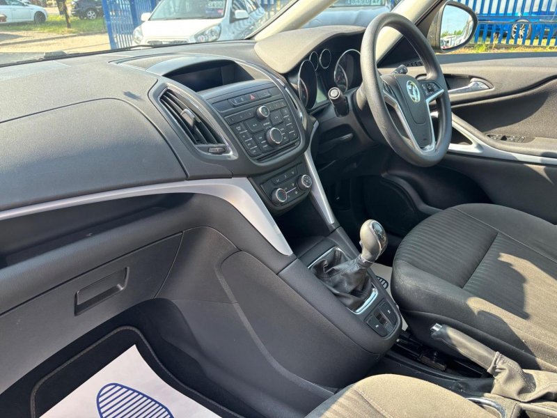 VAUXHALL ZAFIRA TOURER