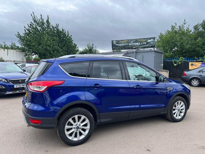 FORD KUGA