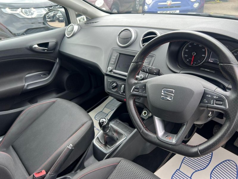 SEAT IBIZA