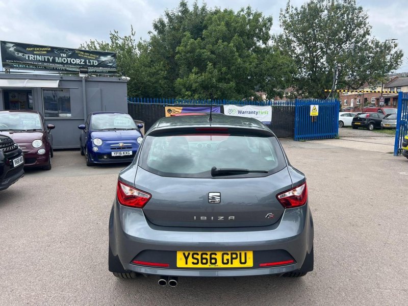SEAT IBIZA