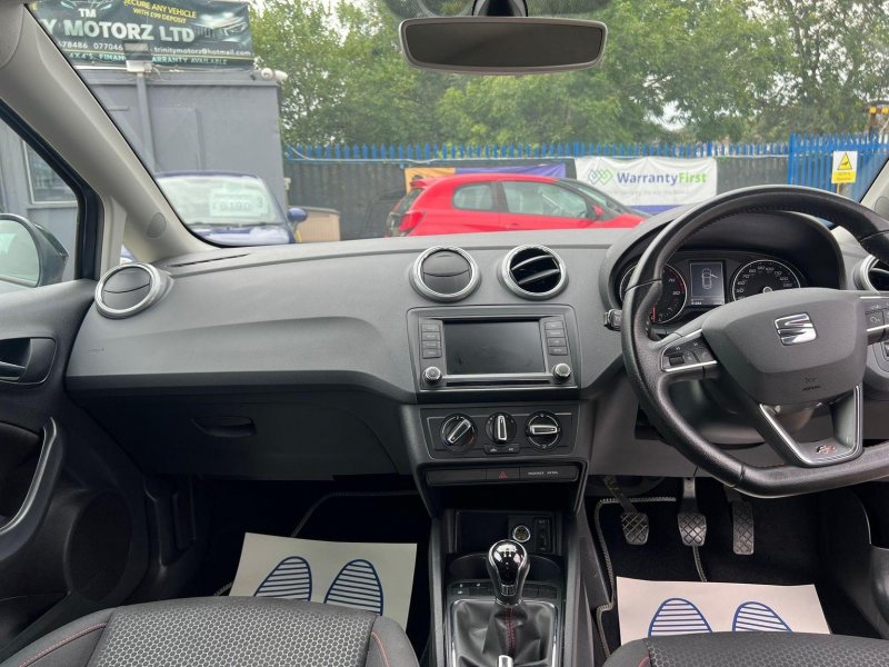SEAT IBIZA