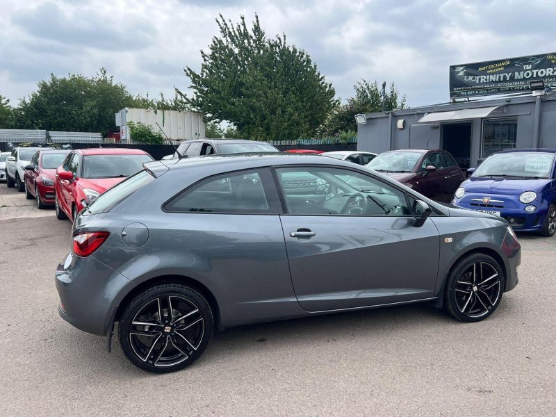SEAT IBIZA