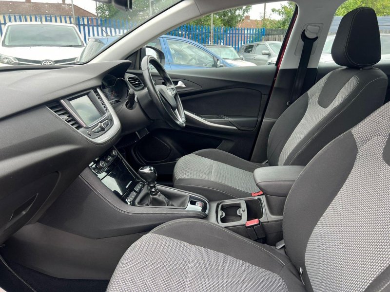 VAUXHALL GRANDLAND X