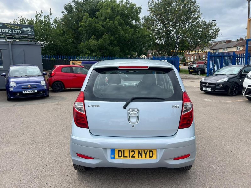 HYUNDAI I10