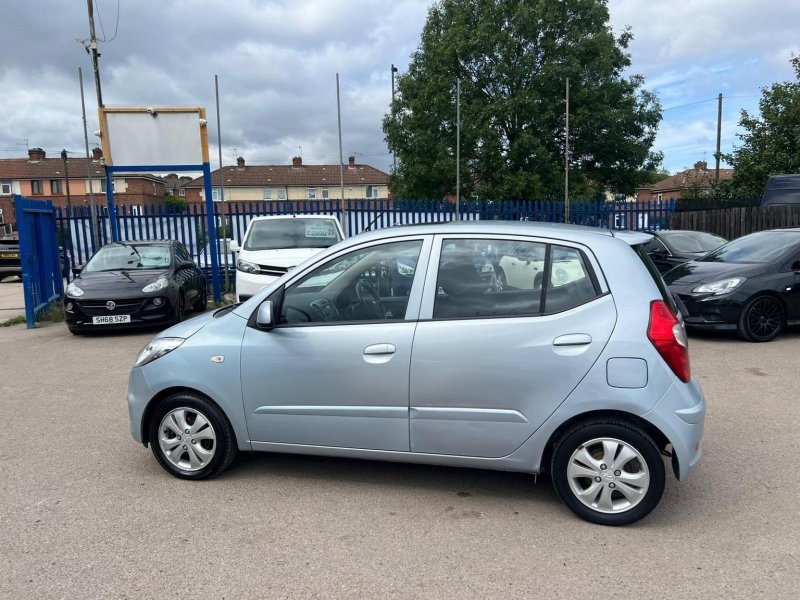 HYUNDAI I10