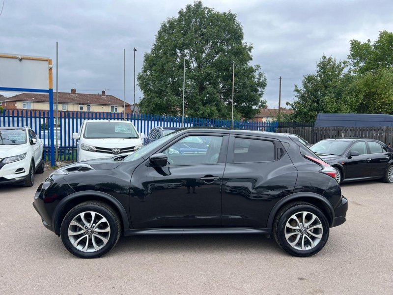 NISSAN JUKE