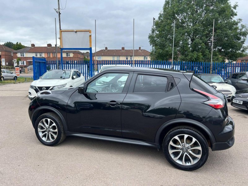 NISSAN JUKE