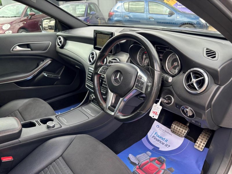 MERCEDES-BENZ GLA CLASS