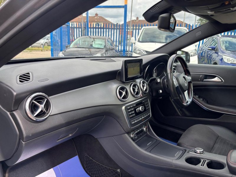 MERCEDES-BENZ GLA CLASS