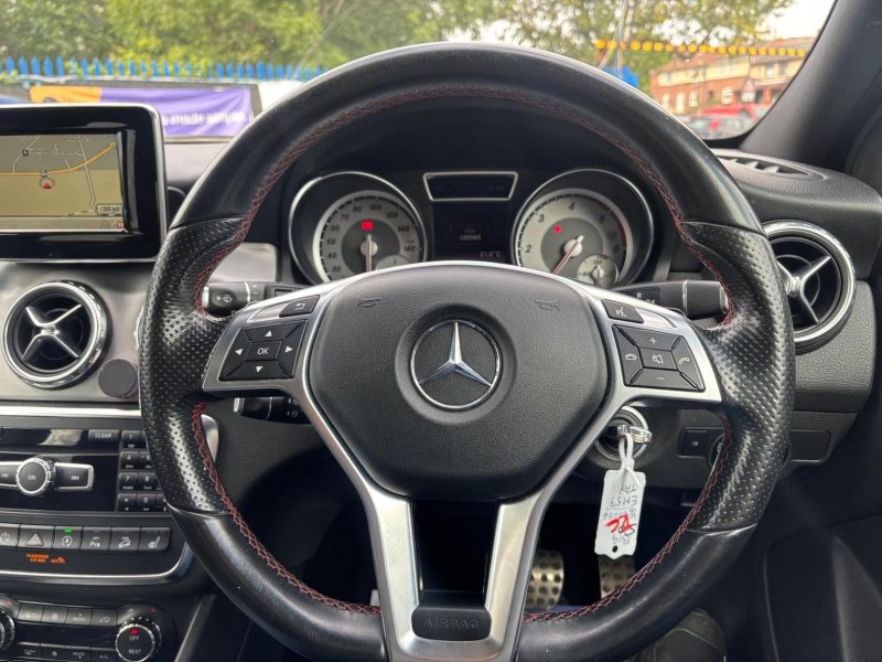 MERCEDES-BENZ GLA CLASS