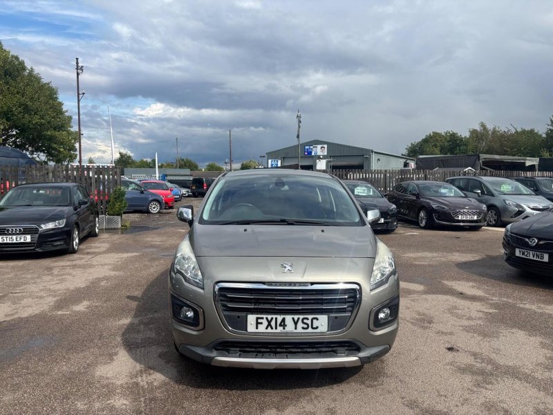 PEUGEOT 3008