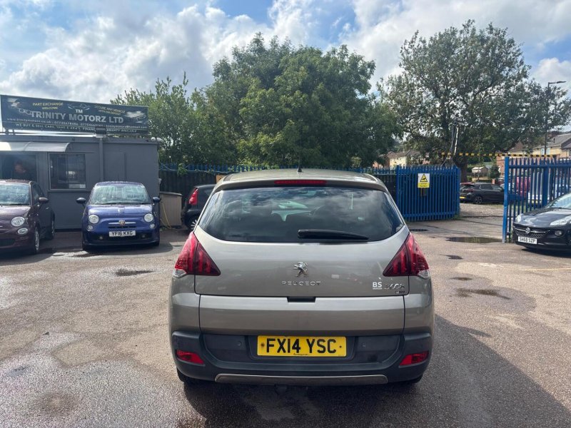 PEUGEOT 3008