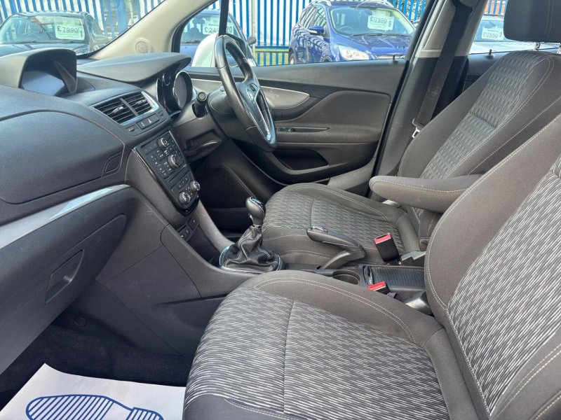 VAUXHALL MOKKA